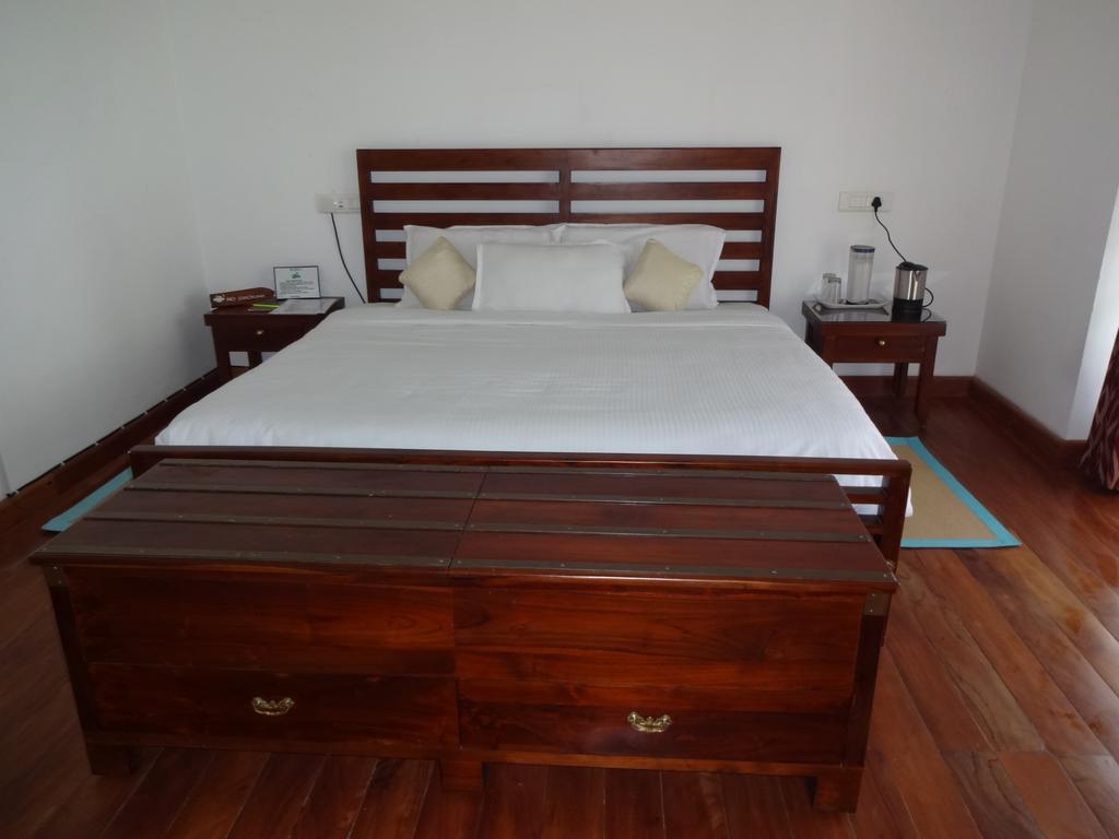 Irinjalakuda House Apartment อูตี ภายนอก รูปภาพ